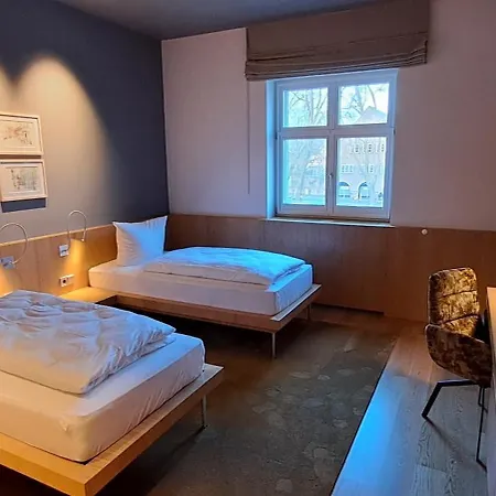 Hotel Ox *